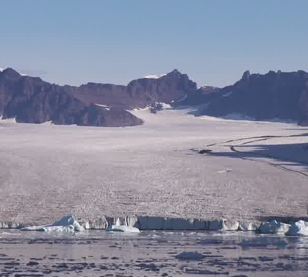 Glacier_gros_plan_a_stabiliser.jpg