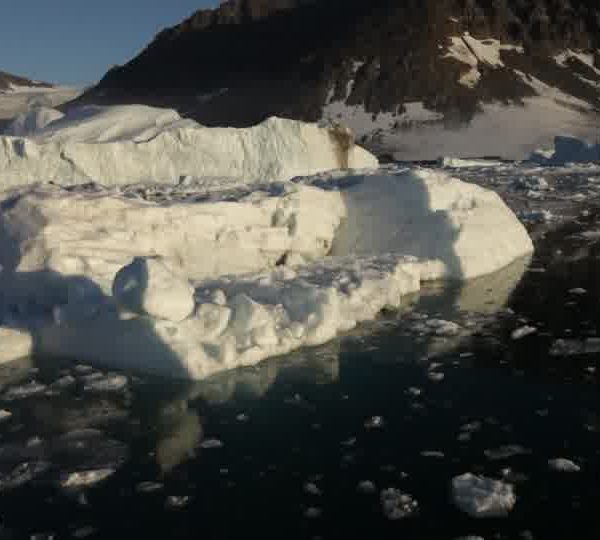 Passage_dans_brasch_glace_de_cote_sympa.jpg