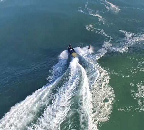 towed-surf-rescue4